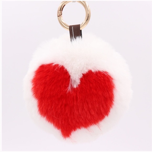 Heart Pom ❤️ Keychains Pink or Red - Picture 2 of 3